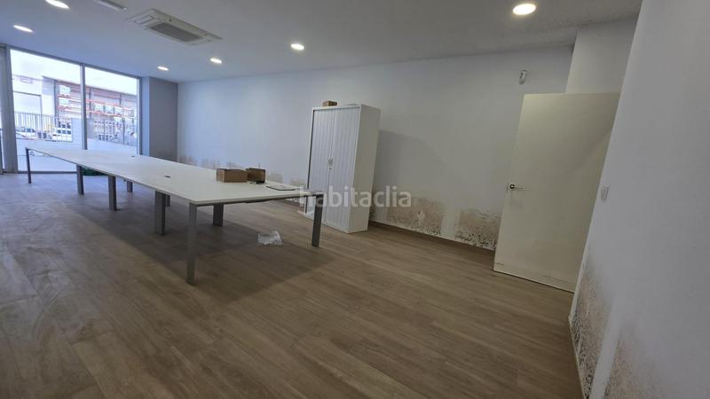 Foto 4cfacb5d-1db7-4c34-b3c1-ef0ed5da4cf7. Fabrikhalle in Algemesí