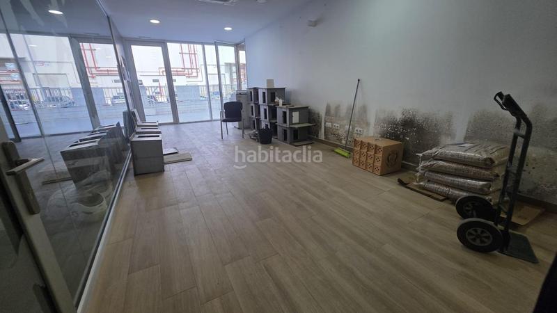 Foto 61e8a43f-b9b2-4909-9a6e-ae3c0badc67d. Fabrikhalle in Algemesí