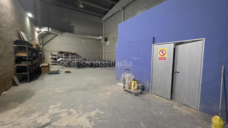 Foto 82423710-92bf-4d83-8484-149d3bb8db8c. Fabrikhalle in Algemesí