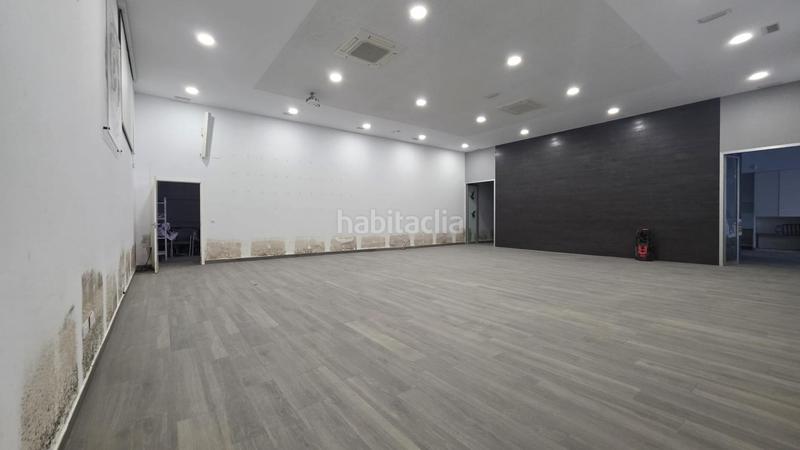 Foto cb6ae700-c8c8-4a74-98c6-6f95763ea42b. Fabrikhalle in Algemesí