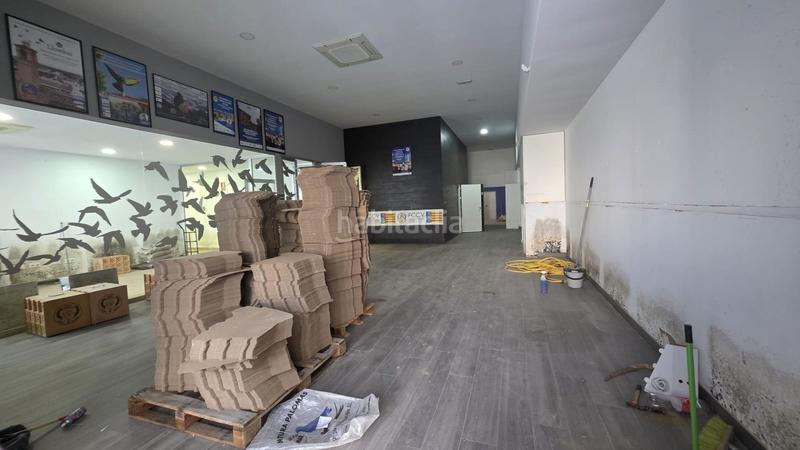 Foto d53e83f3-2aba-4629-9dda-5b5d9426f657. Fabrikhalle in Algemesí