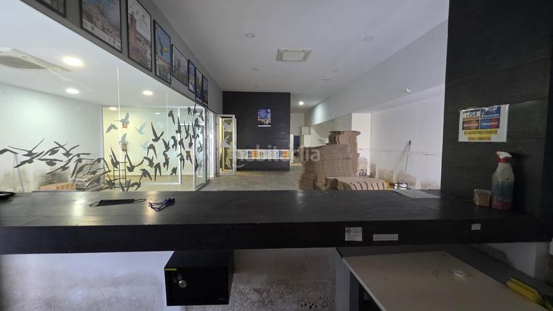 Foto feba5834-37da-4755-b9e2-aa26a8f129fe. Fabrikhalle in Algemesí