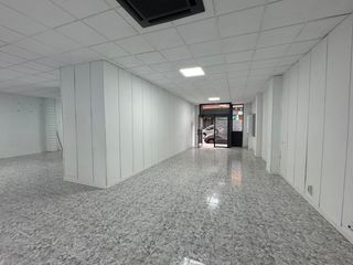 Affitto Locale commerciale in Algemesí. Alg140  local comercial de 256m2 en avenida pais valencia de alg