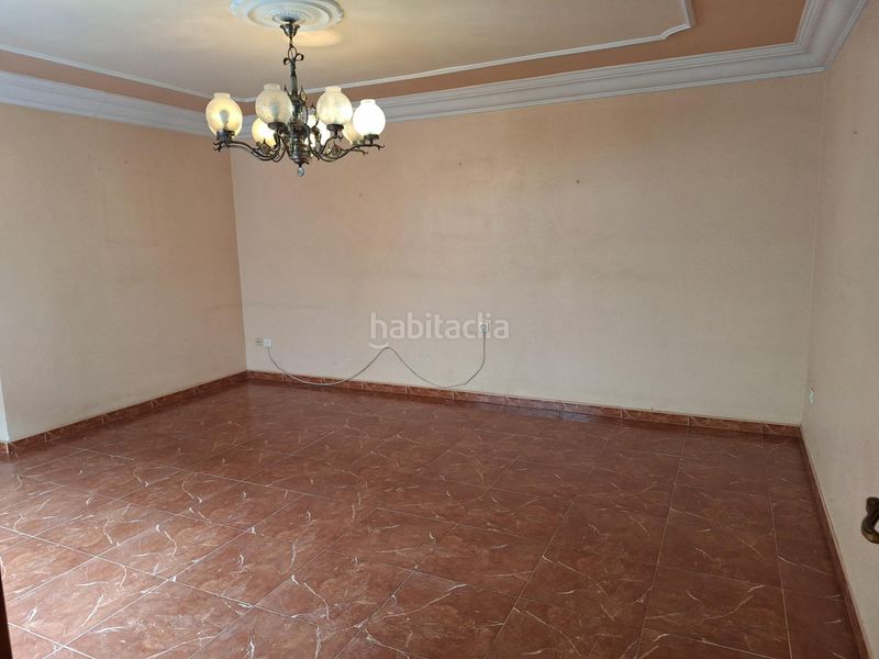 Foto 74726e40-f4a6-4e77-9547-71242d507466. Casa adossada amb aparcament a Algemesí