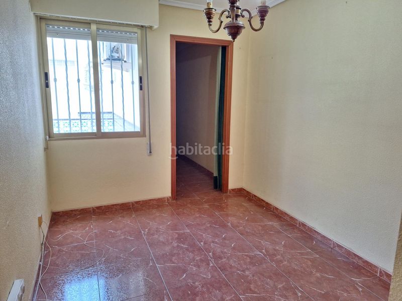 Foto d827a382-fd97-4322-95a0-284e59da0801. Casa adossada amb aparcament a Algemesí