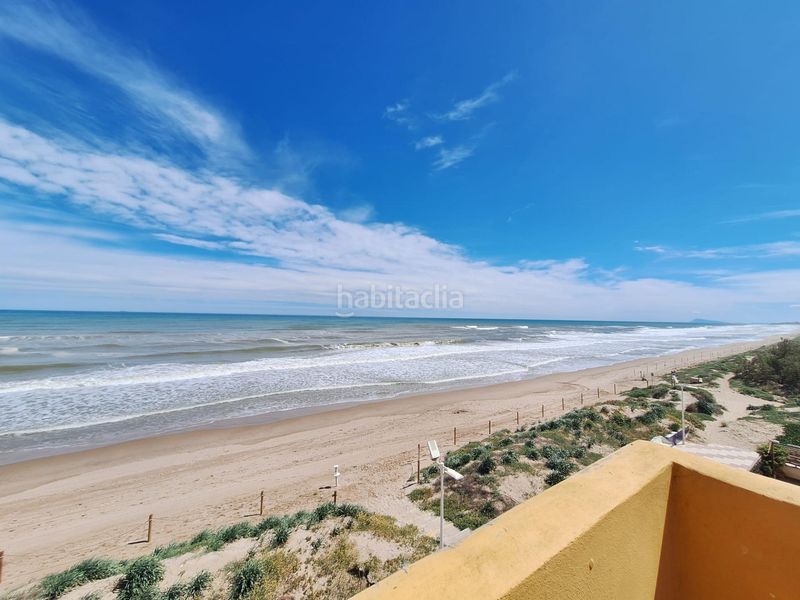 Foto 3c706776-1a35-47fc-bc44-7ff055ae9f5a. Casa adossada amb aparcament a Mareny de Barraquetes Sueca