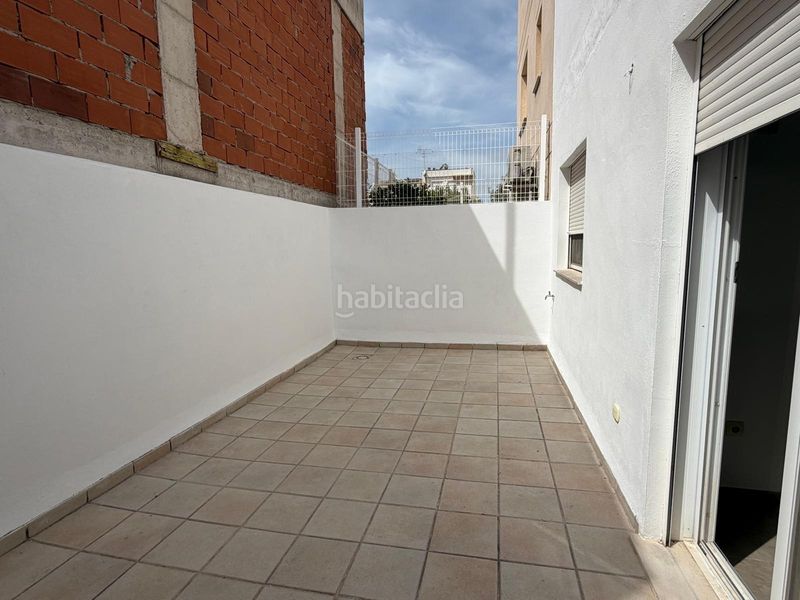 Foto 61a61fab-0c33-46ad-9604-d7733ea16257. Casa adossada amb aparcament a Algemesí