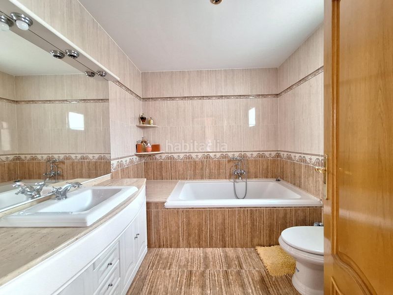 Foto df42ddb7-9838-486f-9019-cada4211b429. Casa adossada a Polinyà de Xúquer