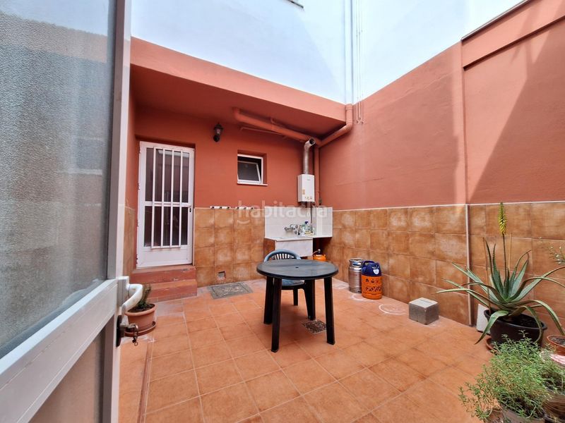 Foto e770f4e5-e115-4421-b84f-dd3ee67d3f46. Casa adossada a Polinyà de Xúquer