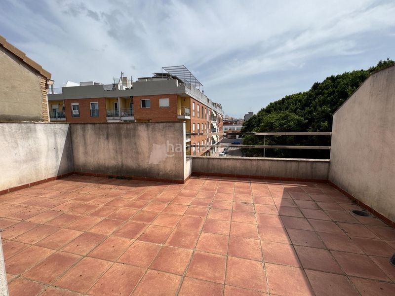 Foto e3263f90-e2c7-43c1-8e2b-e0ee8efe3de1. Casa adossada a Algemesí