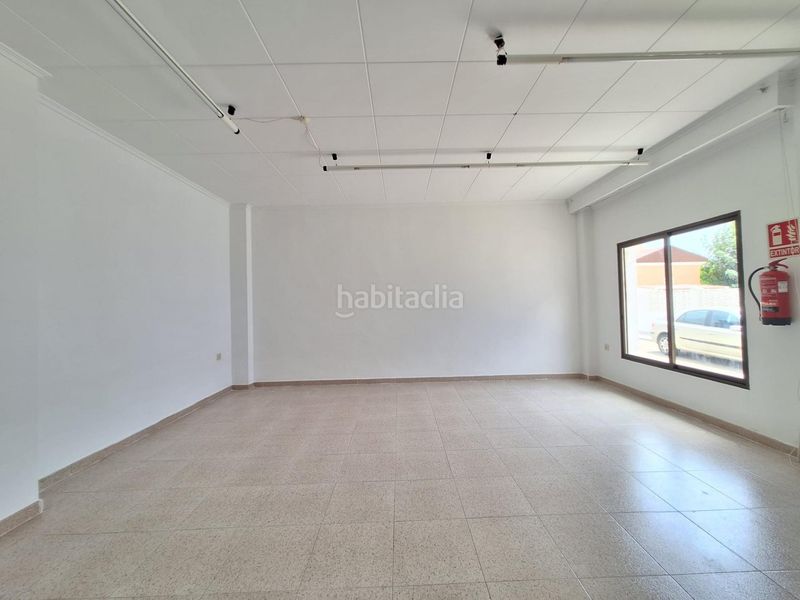 Foto b471b0fa-96f8-41c5-b327-2907a4a826e9. Local comercial a Polinyà de Xúquer