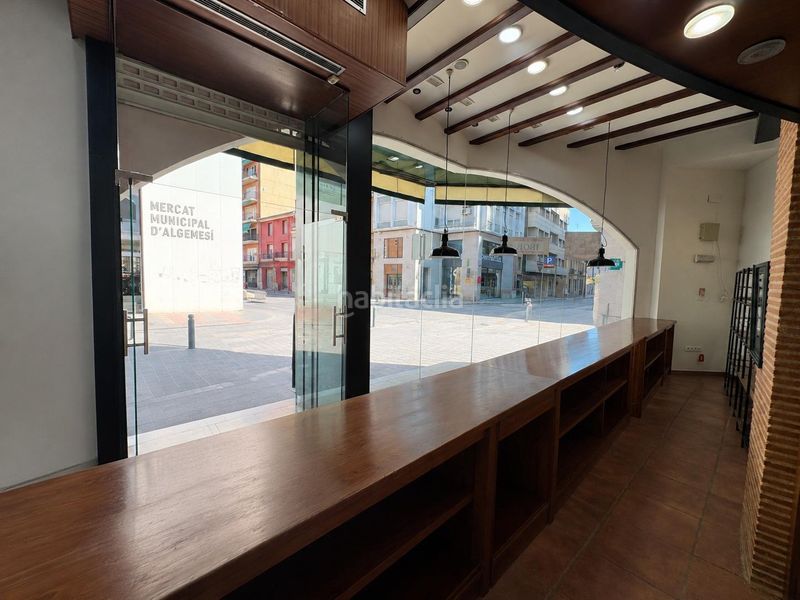 Foto 60a08f7b-6fc2-438c-8b33-52b91e5cddae. Alquiler local comercial alg251 local comercial de 117m2 en plaza mercado de algemesi en Algemesí