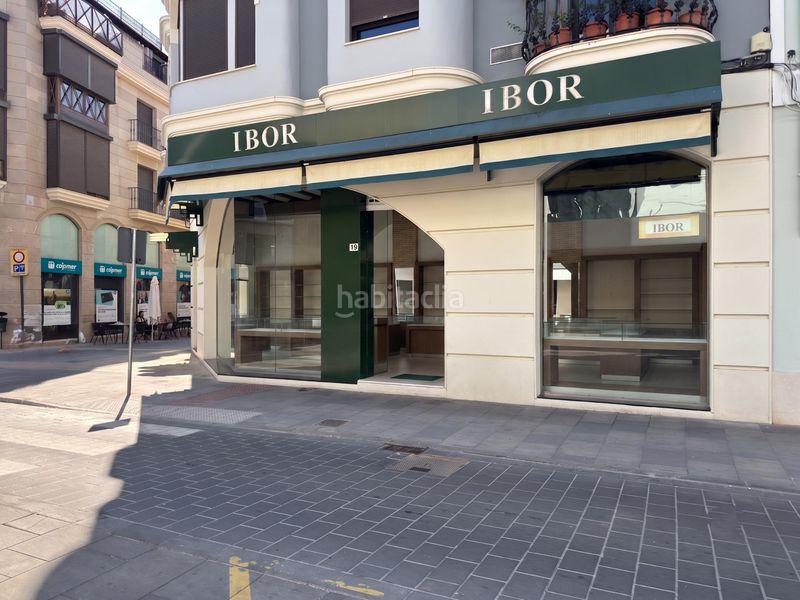 Foto 732b2e7d-6a5b-43a4-a617-8ceb88df4948. Alquiler local comercial alg251 local comercial de 117m2 en plaza mercado de algemesi en Algemesí