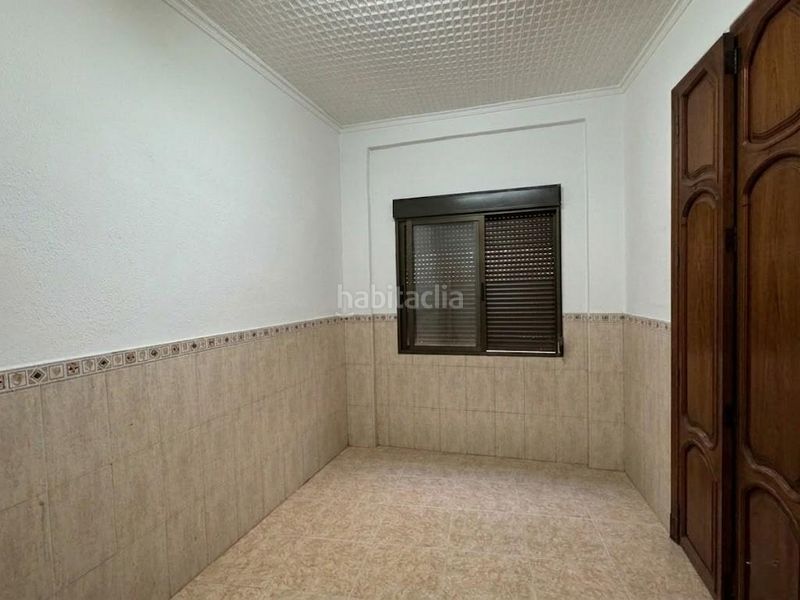 Foto b8786c35-87f9-4bfb-8760-01adef4e0cb2. Planta baixa a Algemesí