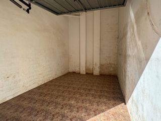 Business premise  Calle sant dionis. Alg253  dos locales comerciales de 32m2 en total calle sant dion