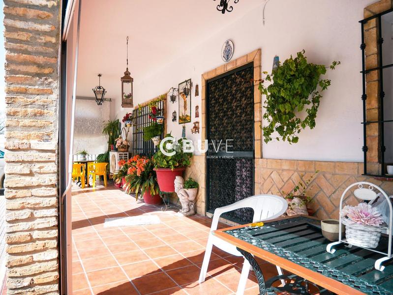 Foto 07b05236-63ba-4ffe-9960-a919510f14c6. House with parking pool in Sanlúcar la Mayor