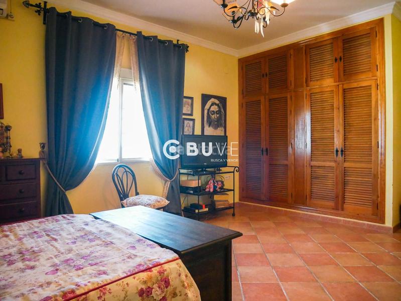 Foto 3f8bfe86-747d-4be3-af96-380021c98fa0. House with parking pool in Sanlúcar la Mayor