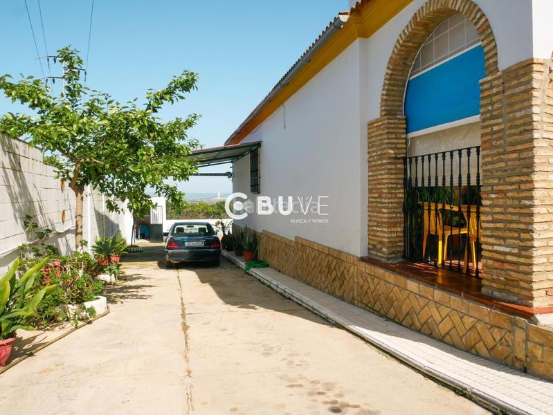 Foto 44cd5953-cbb3-4333-8852-0cd7787ecf8f. House with parking pool in Sanlúcar la Mayor
