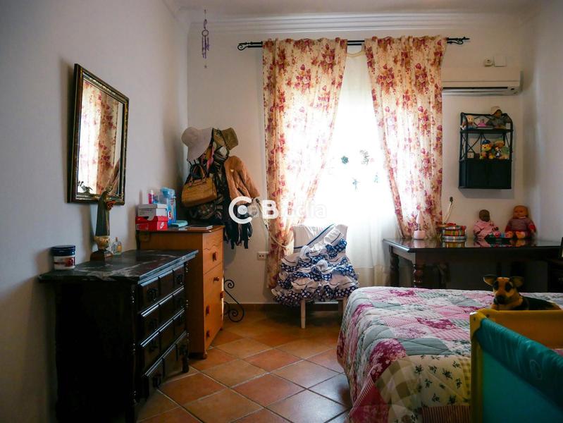 Foto d3644b8f-fd31-457d-8681-850af74e779e. House with parking pool in Sanlúcar la Mayor