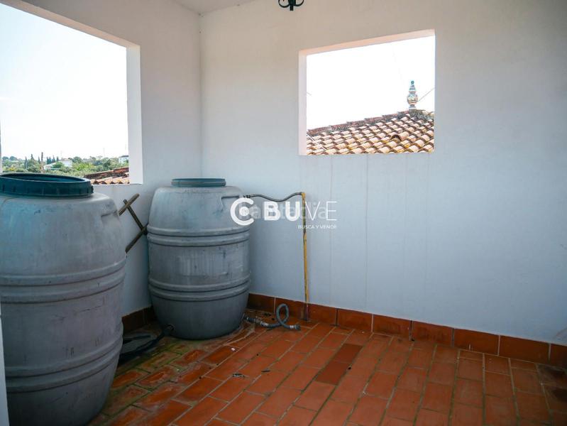 Foto defae875-4183-4ec5-9ddc-e89d0b9db482. House with parking pool in Sanlúcar la Mayor