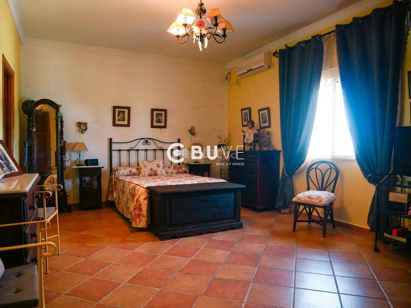 Foto f85e3ad8-fe33-4107-b1a7-408f6f9257a6. House with parking pool in Sanlúcar la Mayor