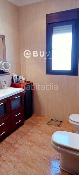 Foto 3546bb86-9432-456b-9aff-87046ea52d5c. Casa adossada amb aparcament a Carlota (La)