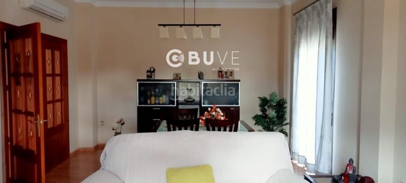 Foto 79637514-0e31-42a7-8ede-fa0003eb3013. Casa adossada amb aparcament a Carlota (La)