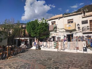 Gebäude  Libertad. Se vende casa tradicional  local en pampaneira, granada.