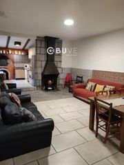 Maison  N/a. Propiedad exclusiva con negocio turístico y local comercial  ren