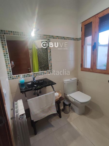 Foto eb04e09a-09f4-4ca9-bb08-1d612c4687d5. Casa amb calefacció aparcament piscina a Robledo (El)