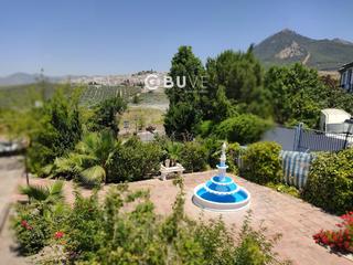 Chalet  Encinas reales. Se vende chalet de 5 habitaciones en rute, córdoba