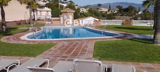 Casa  Alclub. Se vende casa adosada de 3 habitaciones en almuñecar