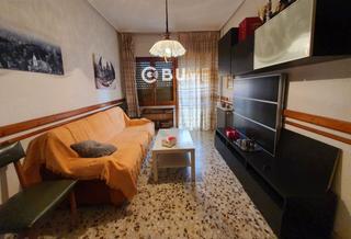 Pis  De antonio lópez del oro. Se vende piso 5 habitaciones en hellín albacete