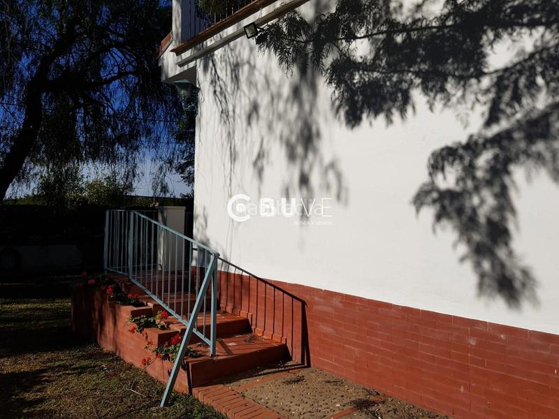 Foto 99c9cbb1-8a9d-4f33-a580-c02eea276d61. Casa se vende chalet independiente en utrera en Palmar de Troya (El)
