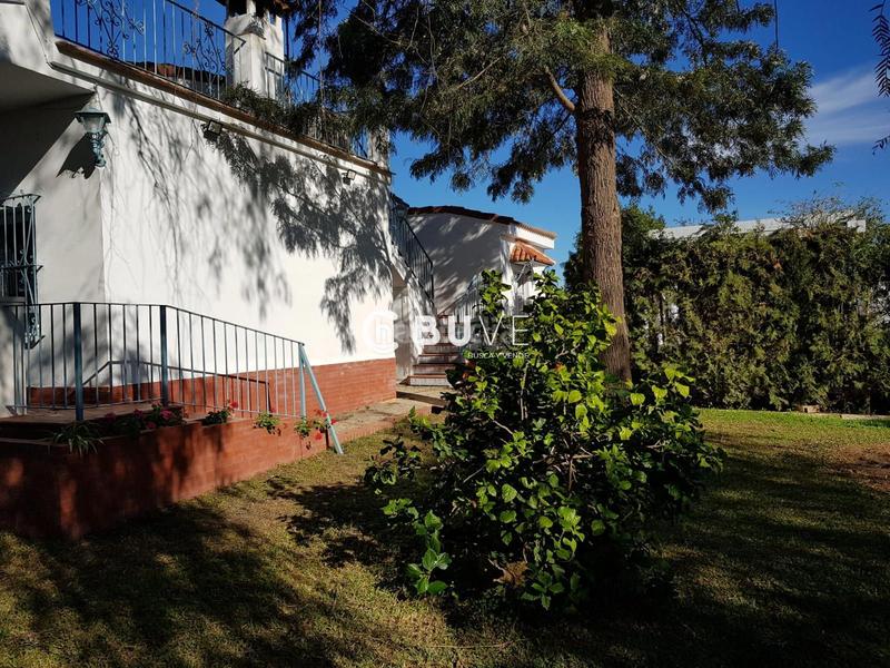 Foto a0d964f4-54ea-46f6-b857-c214aded0d0a. Casa se vende chalet independiente en utrera en Palmar de Troya (El)