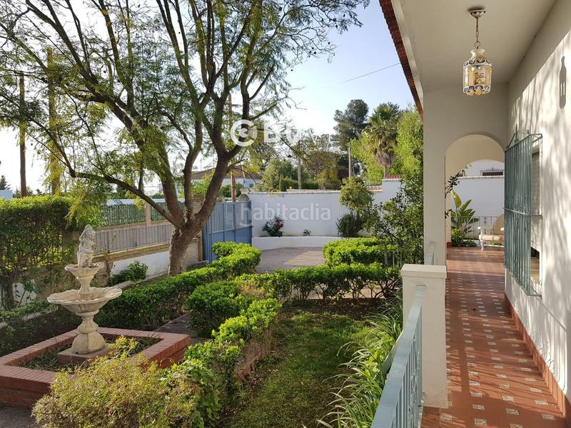 Foto f9ff5a1c-2bd0-4293-b347-fd6eee23a772. Casa se vende chalet independiente en utrera en Palmar de Troya (El)