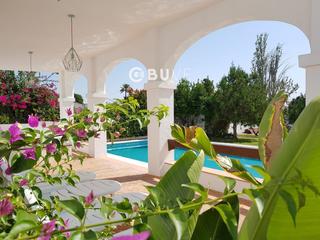 Maison  Albahaca. Se vende chalet independiente en utrera