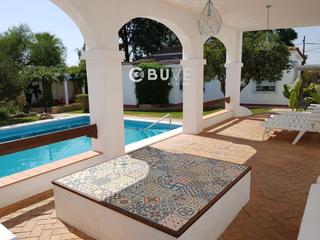 Maison  Albahaca. Se vende chalet independiente en utrera