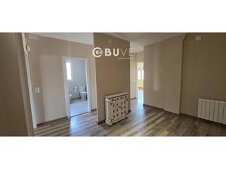 Pis  Major. Se vende piso de 5 hab en almacelles