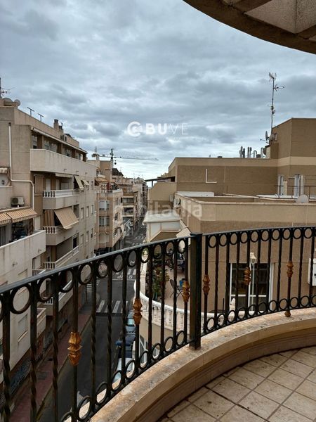 Foto cf809019-c4b3-4ab7-8f7c-d5503f67805a. Àtic amb calefacció aparcament a Centro - Muelle Pesquero Torrevieja