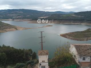 Maison  Ricardo pavon. Se vende casa de 3 plantas en iznajar, cordoba