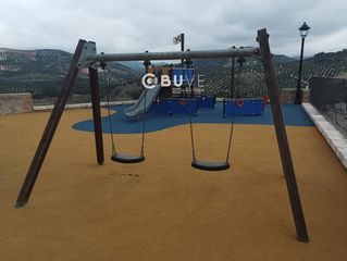 Casa  Ricardo pavon. Se vende casa de 3 plantas en iznajar, cordoba