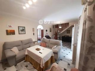 Maison  San juan. Se vende casa de 6 hab en utrera