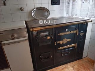 Haus  Gavino cobos. Se vende casa de dos plantas en arlanza , leon