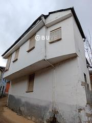 Casa  Gavino cobos. Se vende casa de dos plantas en arlanza , leon