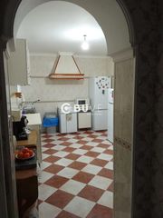House  Higuera. Se vende casa de 2 plantas en el coronil
