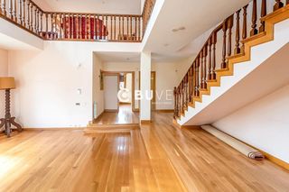 Casa  Santander. Se vende casa villaobispo, león
