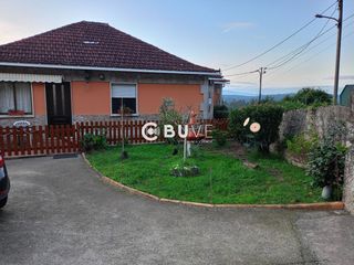 Haus  O pazo, reb�n. Se vende casa de 4 habitaciones en mora�a
