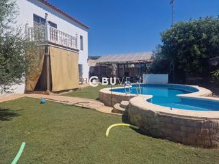 Chalet  El garrotal. Se vende chalet independiente el llano de montellano, sevilla