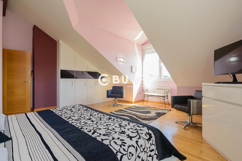 Foto 0ad03ac2-fa81-4ef0-a6b2-2be6605ccf05. Casa adosada se vende adosado en la playa en Santa María del Mar - El Puerto Castrillón